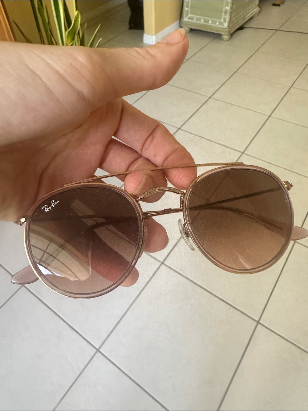 Ray-Ban Women’s Round Metal Sunglasses in Gold Frame with Brown Lenses